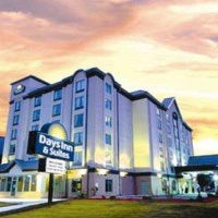 Отель Days Inn & Suites By the Falls в городе Ниагара-Фолс, Канада