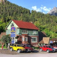 Отель Twin Peaks Lodge & Hot Springs в городе Орей, США