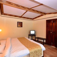 Отель Hotel Himalaya в городе Найнитал, Индия