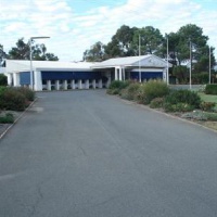 Отель Byer Fountain Motor Inn в городе Холбрук, Австралия