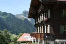 Отель B&B de Charme Chalet La Colline в городе Росиньер, Швейцария