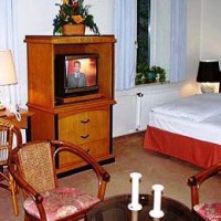 Отель Hotel & Restaurant am Goldberg в городе Бад-Бланкенбург, Германия