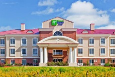 Отель Holiday Inn Express Hotel & Suites Magee в городе Меджи, США