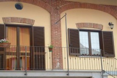 Отель Residence Il Cortile в городе Сант'Антонино-ди-Суза, Италия