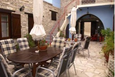 Отель Iosiphis Stonebuilt House в городе Пано Лефкара, Кипр