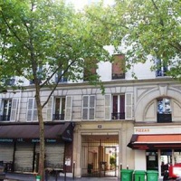 Отель Vacation Rental Charenton 3 в городе Париж, Франция
