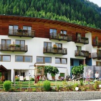 Отель Hotel Dolomitenblick в городе Теренто, Италия