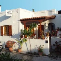 Отель Pantazis Studios в городе Aegina Town, Греция