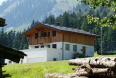 Отель Haus Adrian в городе Wald am Arlberg, Австрия
