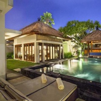 Отель Bali Baliku Beach Front Luxury Private Pool Villas в городе Джимбаран, Индонезия
