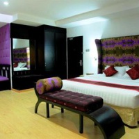 Отель Crown Vista Hotel в городе Lubuk Baja, Индонезия