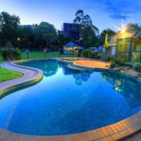 Отель Mitchell Gardens Holiday Park в городе Линденоу Саут, Австралия