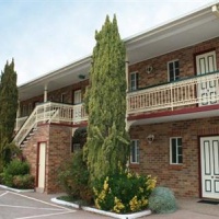 Отель Grand Manor Motor Inn в городе Квинбеян, Австралия