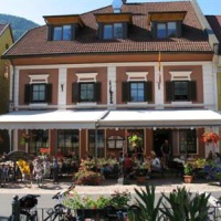 Отель Gasthof zum Goldenen Rossl в городе Sachsenburg, Австрия