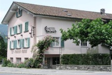 Отель Hotel Bahnhof Naefels в городе Гларус Норд, Швейцария