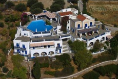 Отель Lefkes Village Hotel в городе Лефкес, Греция