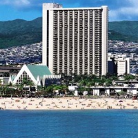 Отель Hilton Waikiki Beach в городе Гонолулу, США