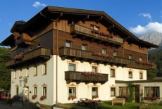 Отель Der Dolomitenhof в городе Тристах, Австрия