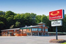 Отель Econo Lodge Lakeside в городе Маркетт, США