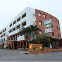Отель Pin Hotel в городе Лампанг, Таиланд
