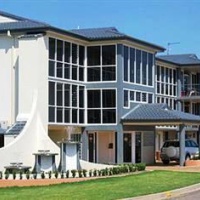 Отель Amooran Oceanside Apartments and Motel в городе Нарума, Австралия