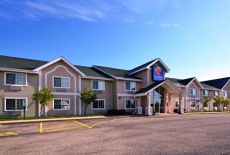 Отель Comfort Inn & Suites Jackson (Wisconsin) в городе Хартфорд, США