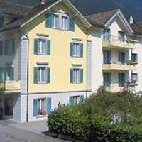 Отель Apartments Alpina в городе Муотаталь, Швейцария