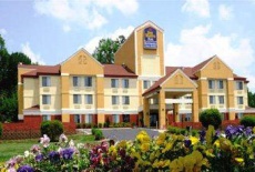 Отель BEST WESTERN Plus Huntersville Inn & Suites Near Lake Norman в городе Хантерсвилл, США