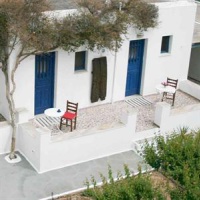 Отель Yiannis Studios Logaras в городе Писо Ливади, Греция