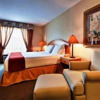 Отель Comfort Inn & Suites Salmon Arm в городе Салмон Арм, Канада