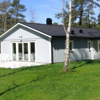 Отель Bondestugan Nyhamn Lummelunda Cottages в городе Tingstade, Швеция