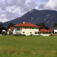 Отель Haus Pfeiffenberger в городе Эбен, Австрия