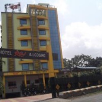 Отель Hotel Raj Pune в городе Пуна, Индия