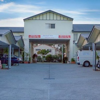 Отель BEST WESTERN Caboolture Gateway Motel в городе Кабулчер, Австралия