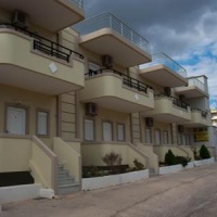 Отель Sunny Apartments в городе Аналипси, Греция