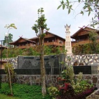 Отель Rumah Jambuluwuk Ciawi в городе Megamendung, Индонезия