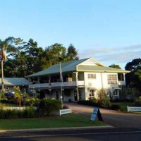 Отель Yungaburra Park Motel в городе Юнгаберра, Австралия