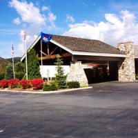Отель BEST WESTERN PLUS Mountain Lodge at Banner Elk в городе Баннер Элк, США