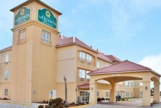 Отель La Quinta Inn & Suites Iowa в городе Айова, США