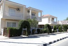 Отель Hadjios Valley в городе Мазотос, Кипр