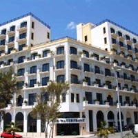 Отель The Waterfront Hotel в городе Гзира, Мальта