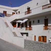 Отель George And Christos Hotel Milos в городе Адамас, Греция