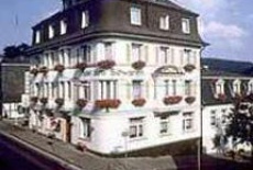 Отель Hotel Zum Schwanen Olpe в городе Ольпе, Германия