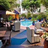 Отель Riviera Suites South Beach в городе Майами-Бич, США