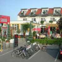 Отель Hotel und Restaurant Seehof в городе Подерсдорф-ам-Зе, Австрия