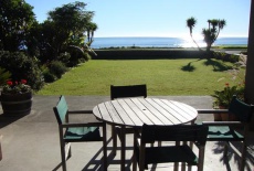 Отель Beachfront Bliss Bed and Breakfast в городе Охоуп, Новая Зеландия