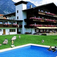 Отель Hotel Huberhof в городе Рум, Австрия