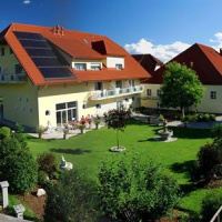 Отель Hotel-Gasthof Stoff в городе Вольфсберг, Австрия