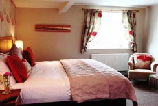 Отель Tudor House Bed and Breakfast Skipton в городе Coniston Cold, Великобритания