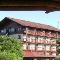 Отель Complex Pastravaria Albota в городе Arpasu de Sus, Румыния